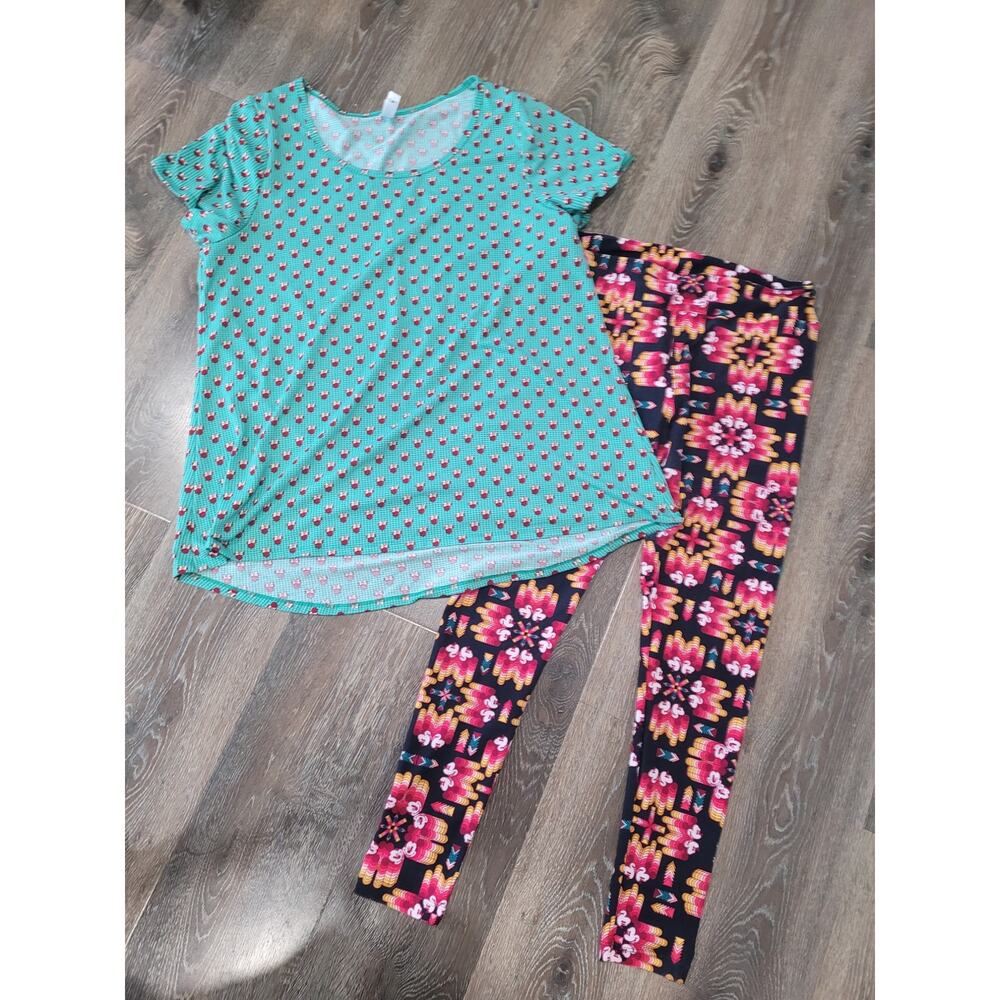 Mickey & Minnie Mouse LuLaRue Plus Outfit Top and‎ Leggings 2X Tall/Curvy #17